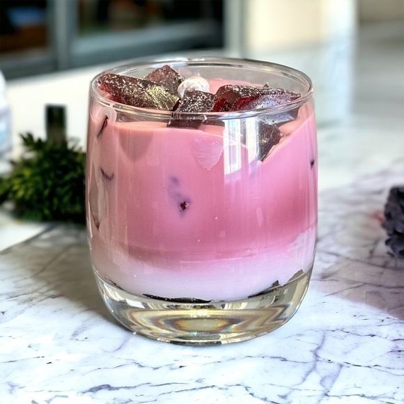 ⚠️SALE Candle // Handmade Purple Cream Drink Shaped Candle SEND OFFERS🥳 - Picture 3 of 6